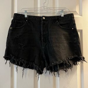 Wild Fable | black denim shorts (Size 16)